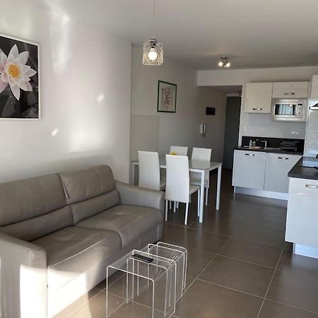 17 - Appartement Neuf, Parking Terrasse Et Jolie Vue Bandol Luaran gambar